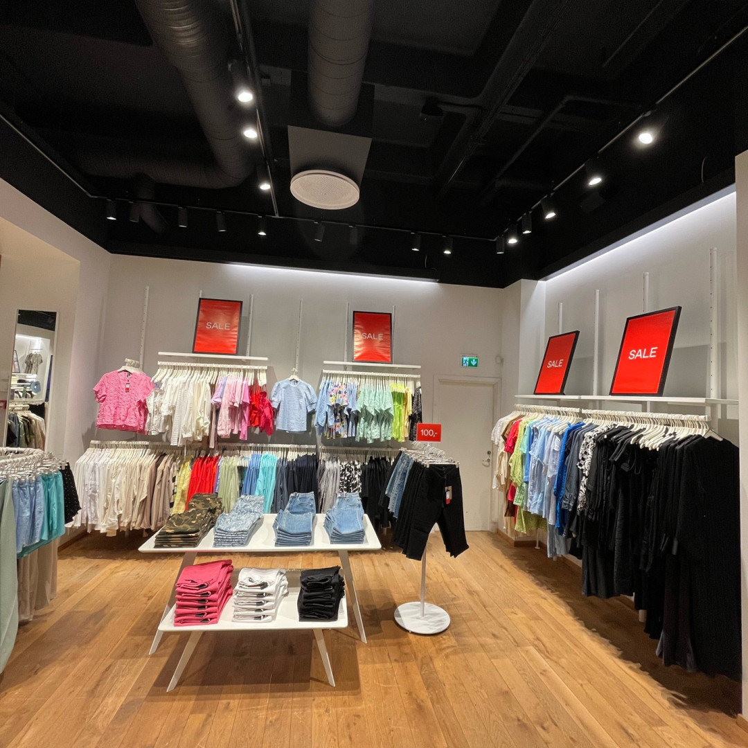Køb modetøj til kvinder | City2 i Taastrup